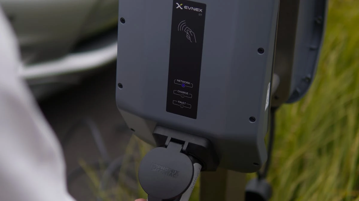 Why smart charging through the car API breaks, and why OCPP wins